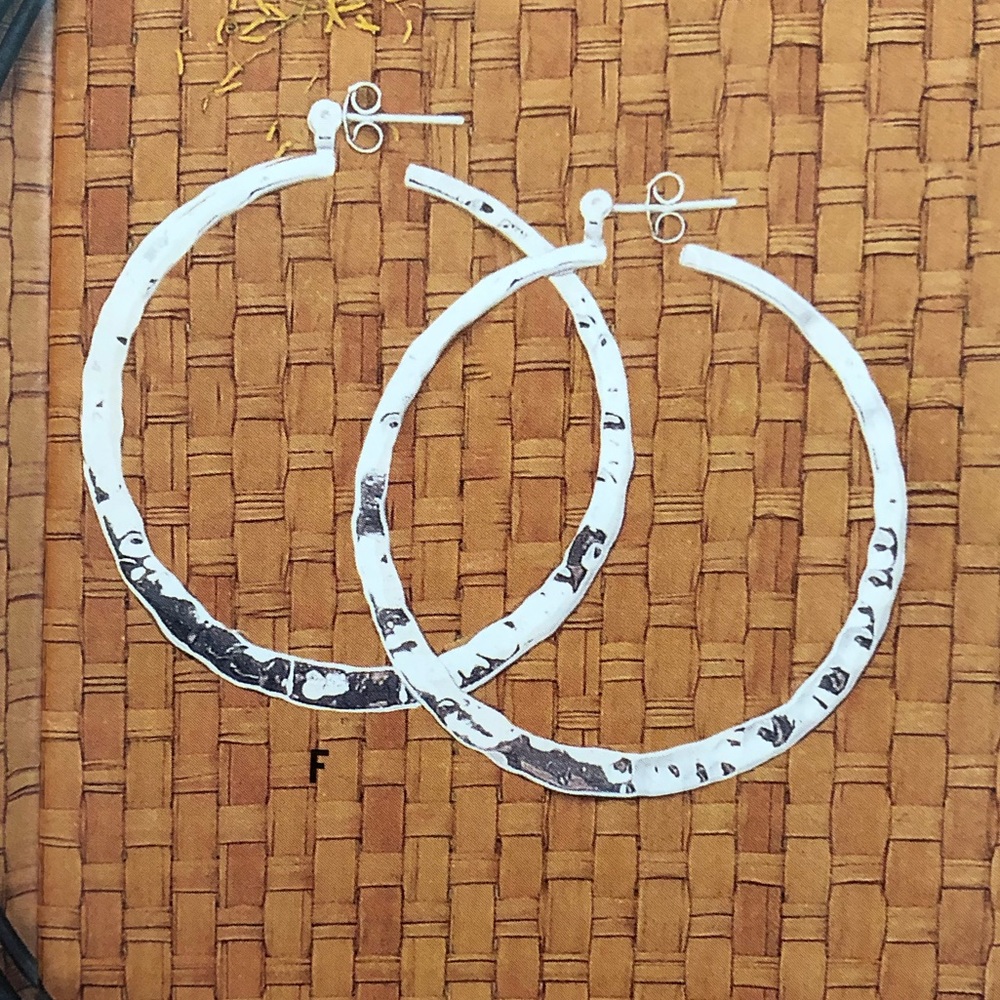 Silpada Sterling Silver Hammered Earrings P1287 - Picture 6 of 16
